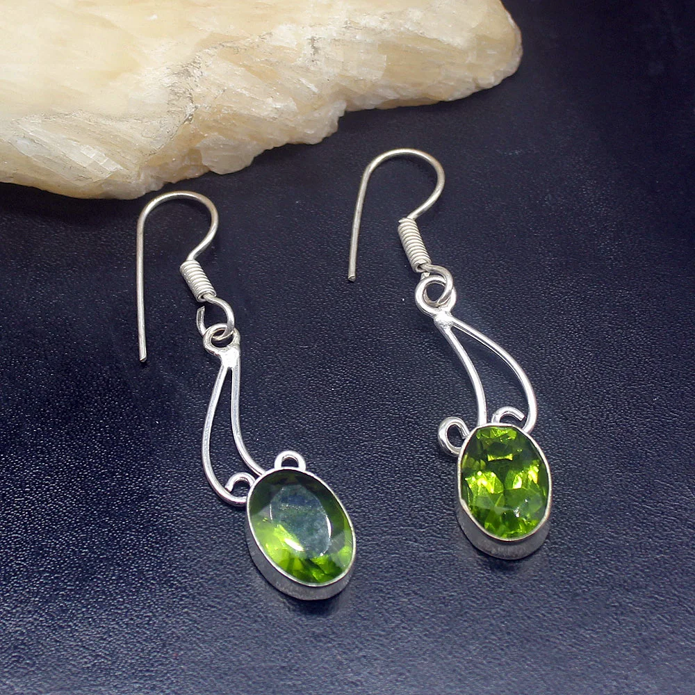 

Gemstonefactory Big Promotion Single Unique 925 Silver Green Peridot Dazzling Women Ladies Gifts Dangle Drop Earrings 20212481