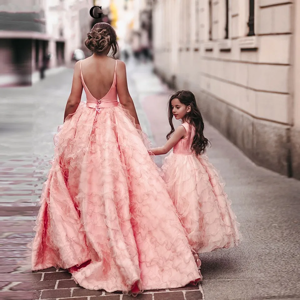 Gaun Pesta Merah Muda Gaun Prom 2021 Gaun Malam Ibu dan Anak Perempuan Pesta Formal Tulle Tanpa Lengan Ruffle Elegan Vestido Fiesta