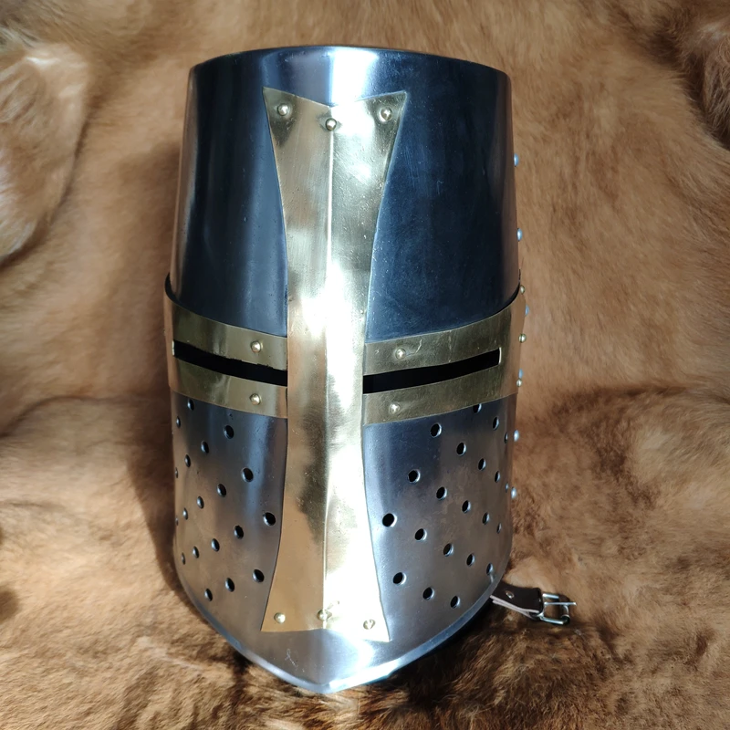 Medieval Crusader Knight Helmet Halloween party Nighclub bar stage show helmet catwalk show prop Hat cosplay mask