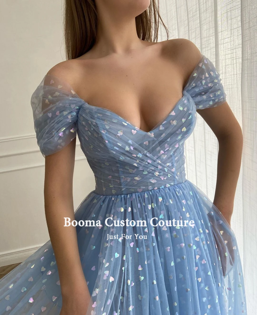 Booma Fairy Blue obfite suknie balowe 2022 Off the Shoulder V-Neck Midi suknie na bal maturalny plisowane Tea-Length-line suknie na przyjęcia weselne