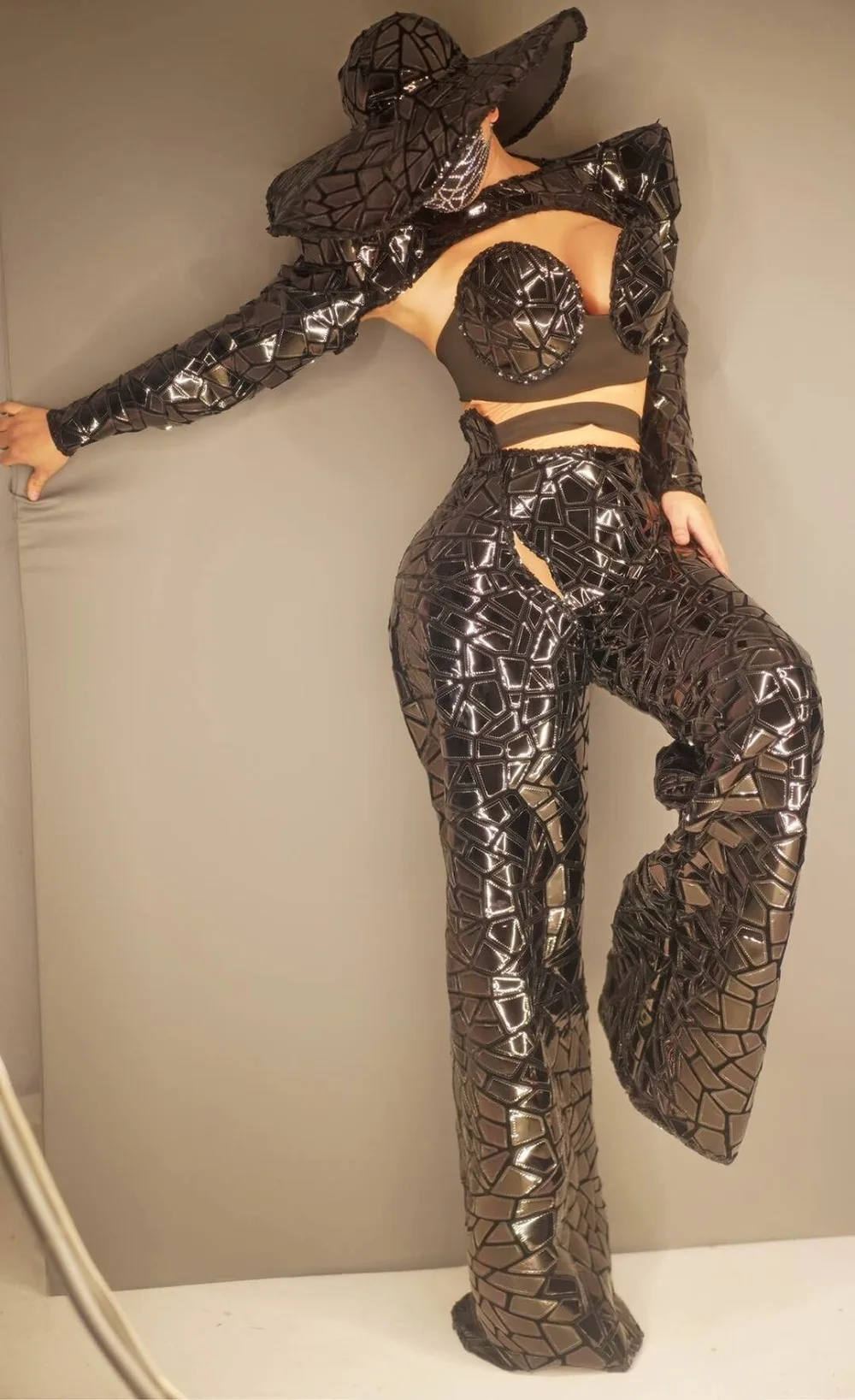 

Black Sequins Bra Pant Shawl Cap Outfit Set party girl women stage show Reflective Outfit Set sexy dance wear