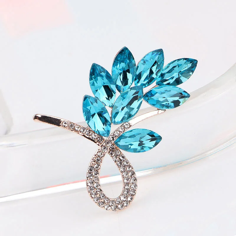 Pomlee 13 Colors Bowknot Crystal Brooches For Women Wedding Accessories Regalos Para Enfermeras Blouse Medicale Femme