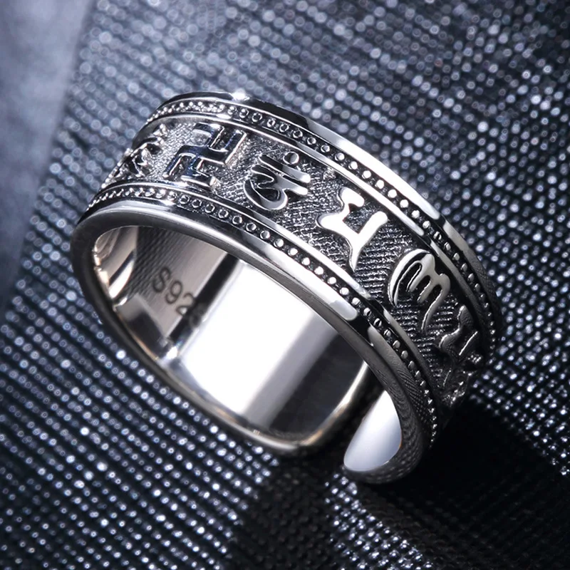 Vintage Silver Plated Buddhism Ring Heart Sutra Letter Ring for Men Women Religious Jewelry Personality Cool Finger Ring Gifts