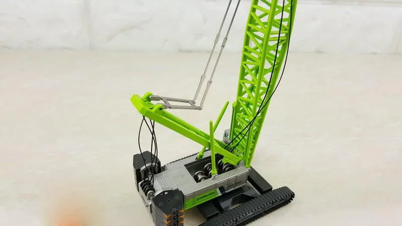 1/120 Zoomlion ZCC1300 Crawler Cranes Die-Cast Model toy