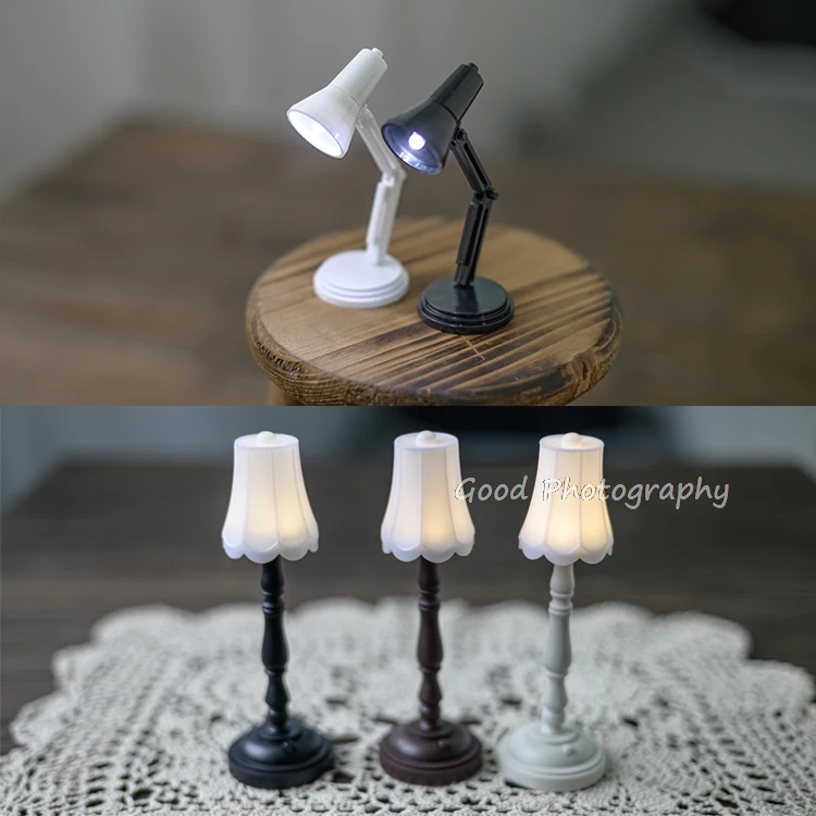 Neonates full moon mini desk small desk lamp restore ancient ways Europe type lovely photography scene tie-in little prop