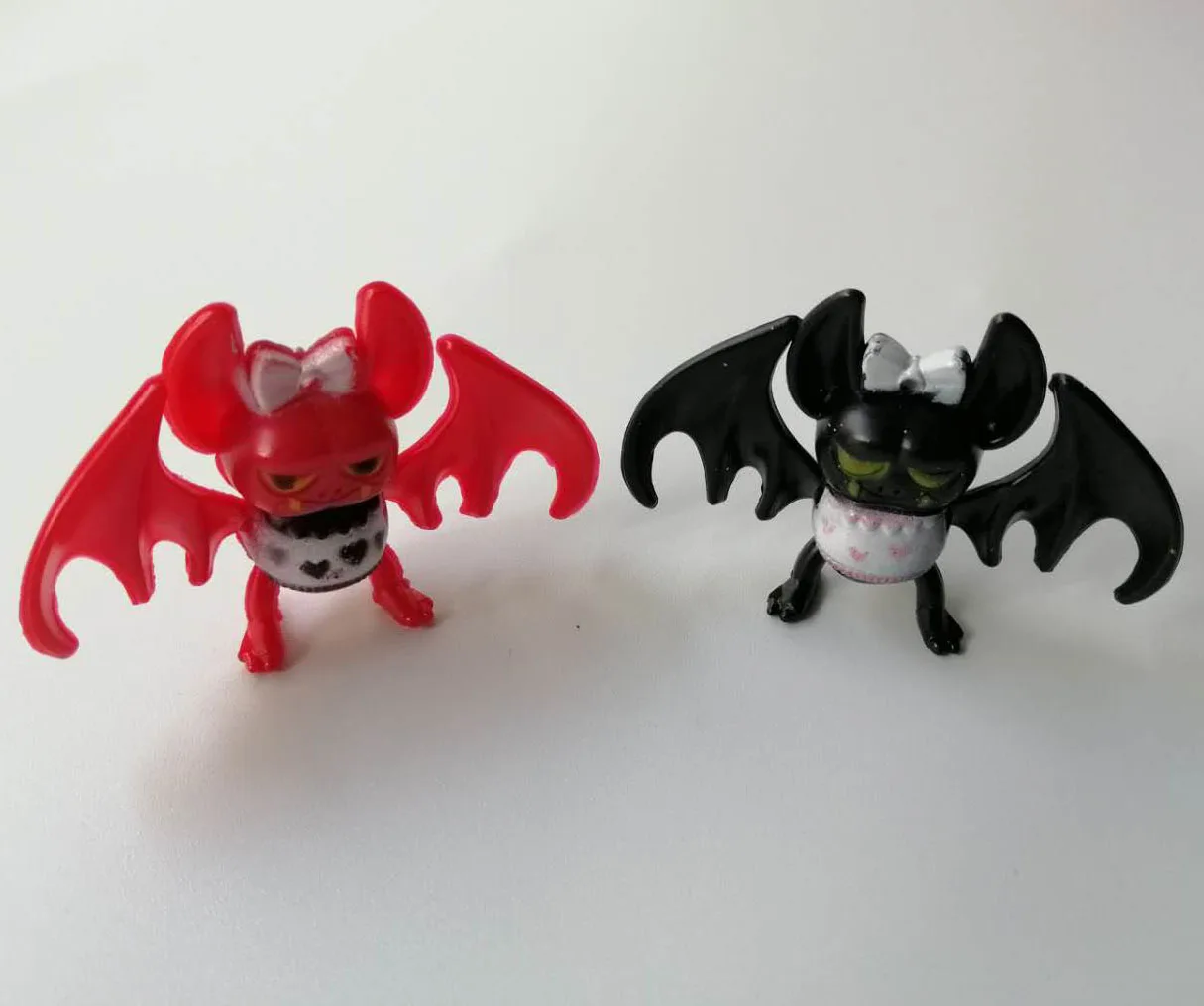 Beilinda Toys Plastic Toys  Mini Vinyl Toys Bats Science & Education Toys 2 Colours In Available 10 Pcs In One Lot