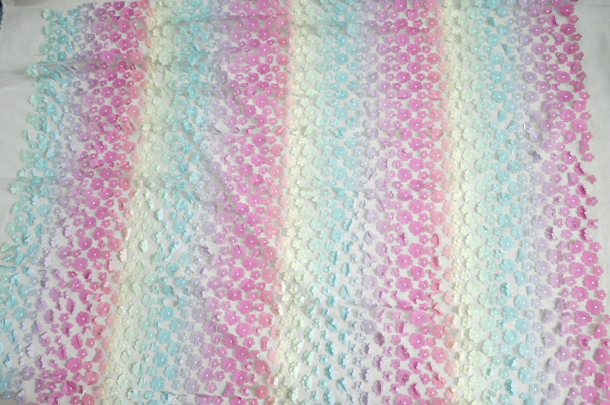 1 Yard 3D Gradient Flower Mesh filato tessuto di pizzo morbido tessuto da ricamo colorato abbigliamento fai da te gonna vestito da bambino vestito da spiaggia estivo