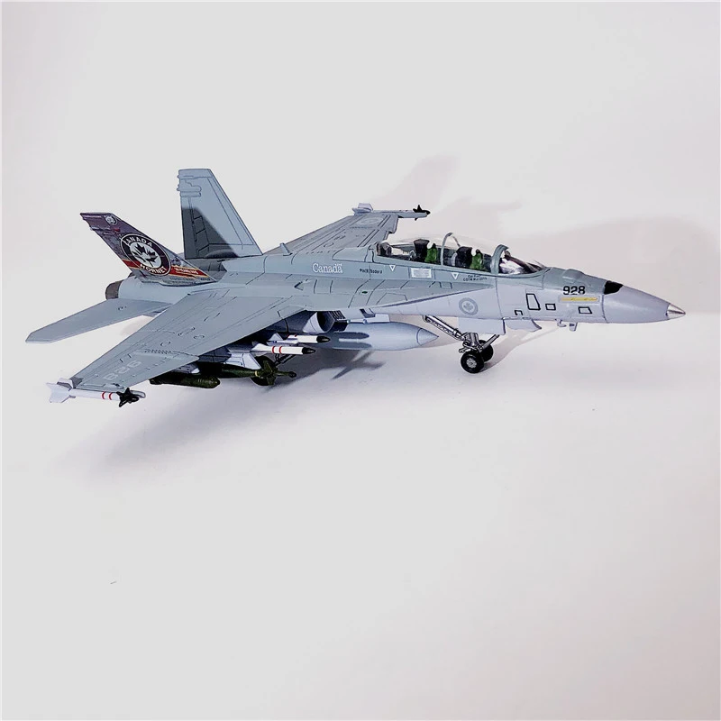 1:100 مقياس F/A-18 سلاح الجو الكندي مابل ليف اللوحة طبعة F18B نموذج طائرة مقاتلة الديكور تذكارية