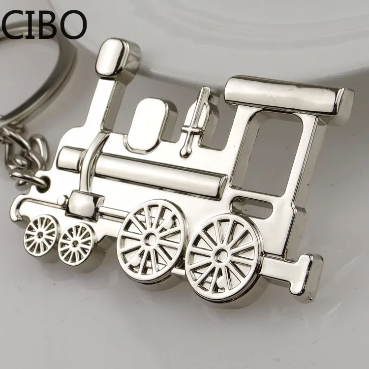 2019 New Steam Train Locomotive Design Metal Keychain Punk Rock Automotive Keyring Silver color Key Holder Wholesale