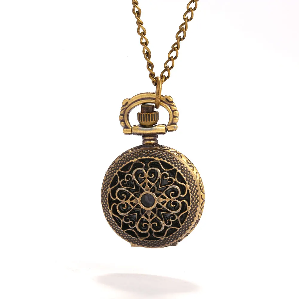 

Retro openwork pattern Roman scale medium pocket watch court creative gift value exquisite flip pocket watch