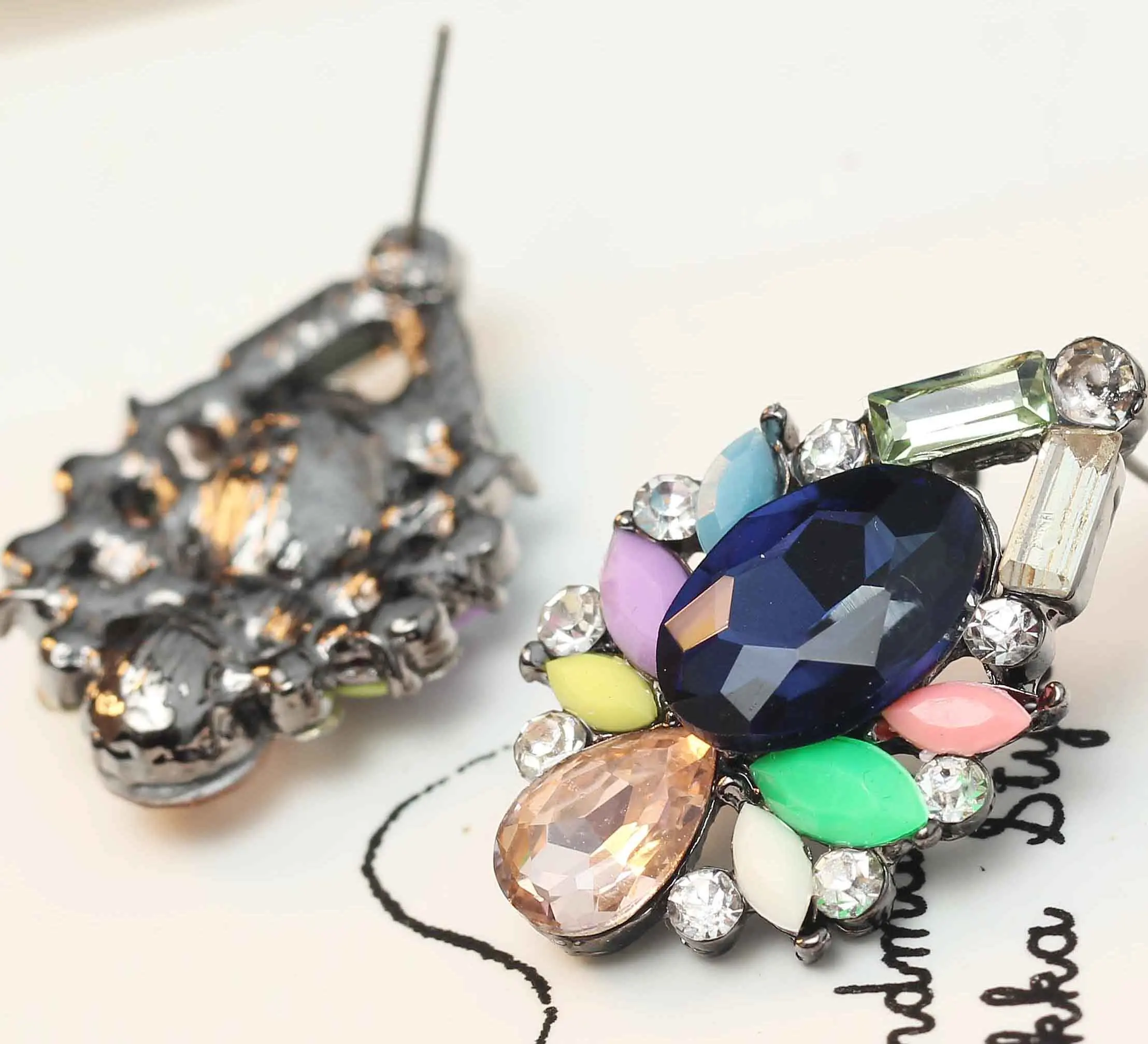 Yayi-pendientes bohemios de Metal con gemas para mujer y niña, joyería de moda, pendientes de borla de cristal