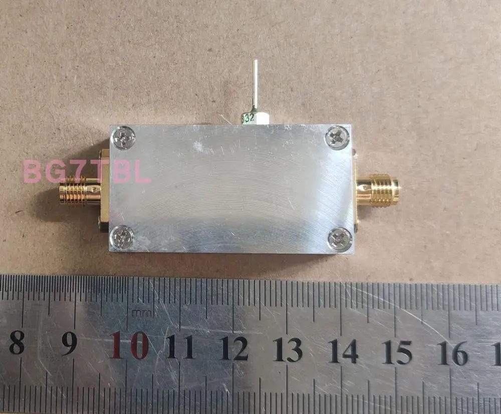 By BG7TBL 0.5KHz-6GHz wideband Amplifiler RF AMP GAIN:20dB@1.5G  DC 12v