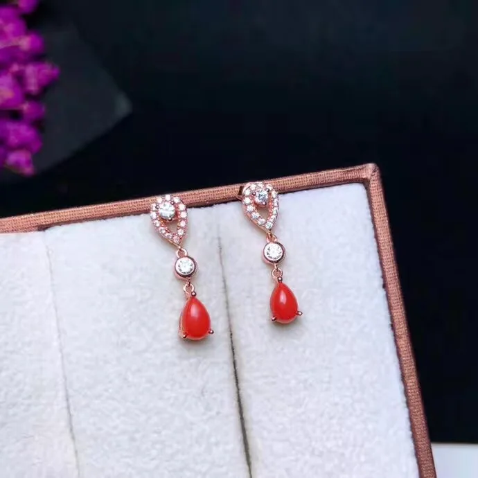 Natural coral ear nails, 925 Sterling silver, new products, manually built by large-brand designers. Recommendation for ladies'e