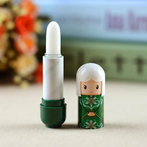 1Pc Cute Japanese Doll Clear Moisturizing Repair Lip Balm Lip Protector Lipstick Moisturizing Anti-Drying Lip Balm Random Color