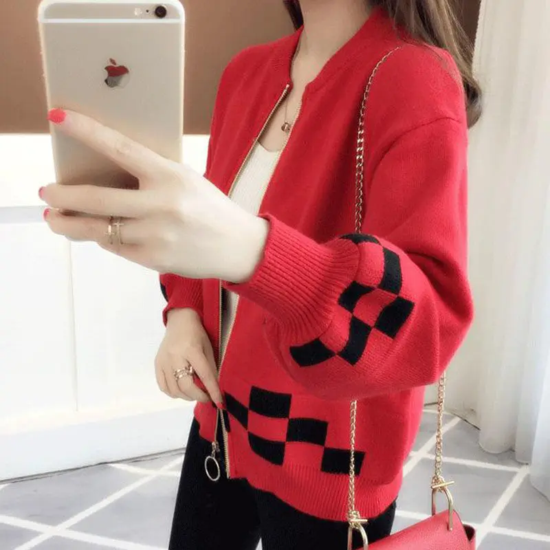 

2024 Women Autumn Vintage French Style Grid Print Short Knitted Sweater Chic Lady Fashion Puff Sleeve Zip Loose Cardigans Femme