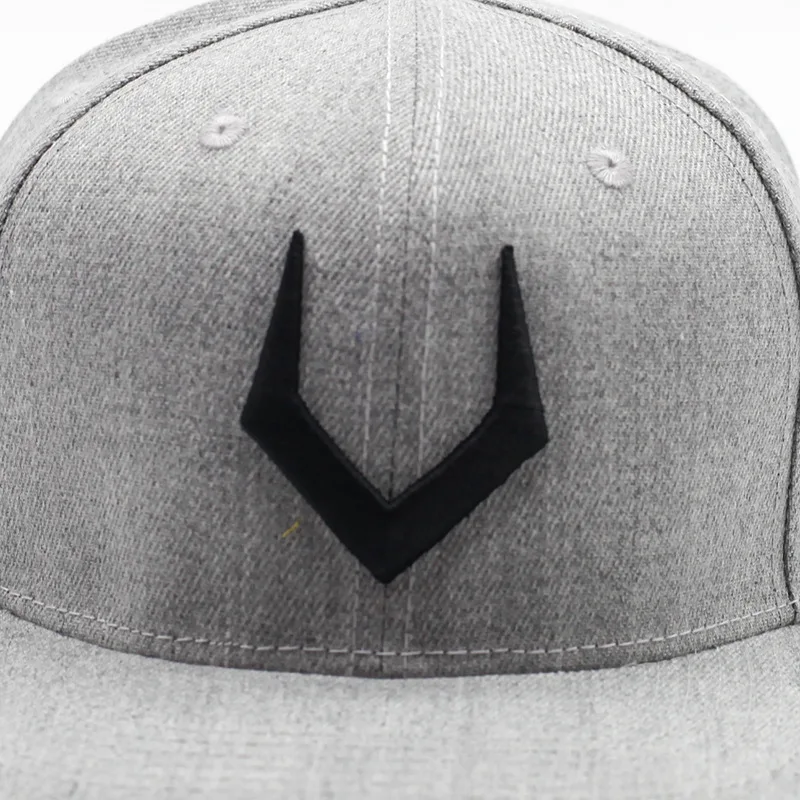 High Quality 3D Russian Antler V Letter Embroidery Snapback cap Hip Hop Cap Grey And Black Wool Baseball Cap outdoor leisure cap