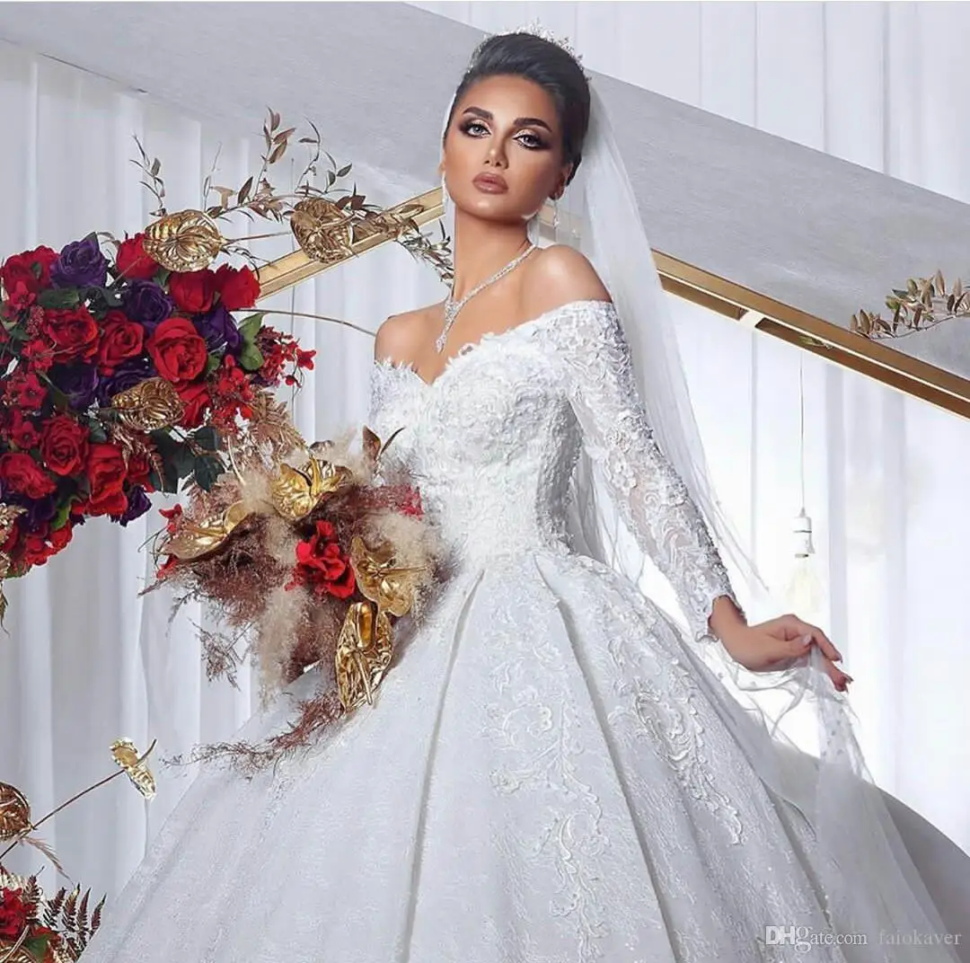 2022 abiti da sposa bianchi con spalle scoperte in pizzo Appliqued maniche lunghe abiti da sposa una linea abito da sposa Country