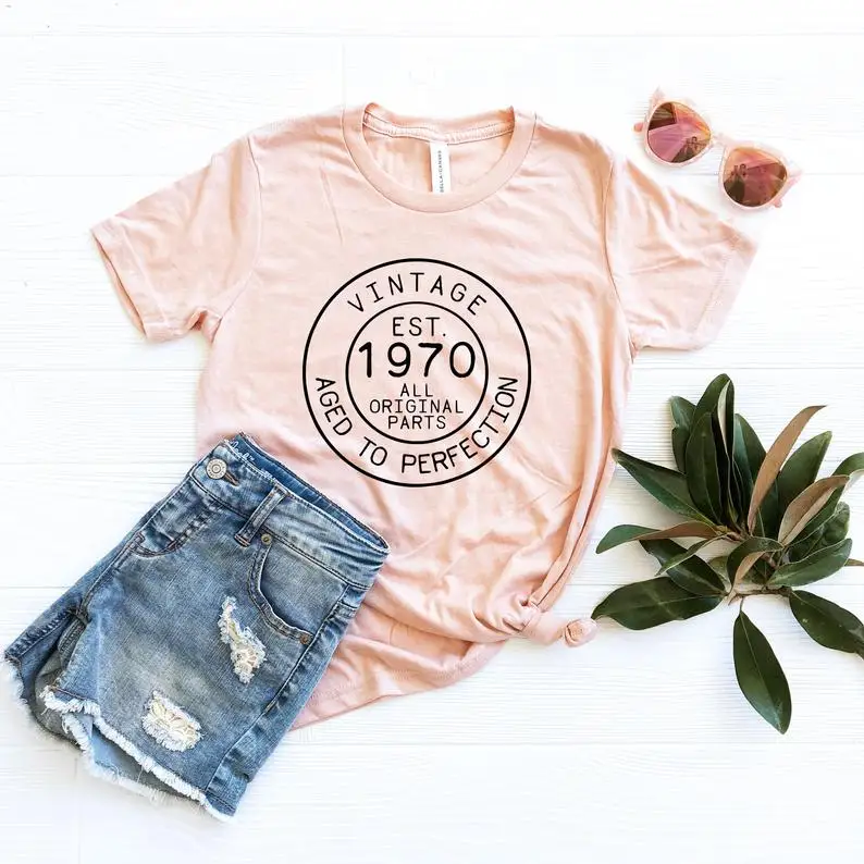 

Vintage 1970 Birthday Party Tshirt Streetwear 52th T Shirt Women Plus Size Cotton Lady Clothes Fashion O Neck Short Sleeve Tees