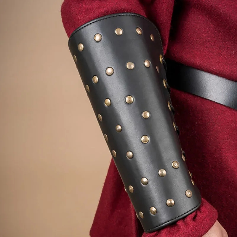 Mężczyźni średniowieczne przebranie na karnawał rekwizyty skórzana obudowa Bracer ocieplacze na ręce Viking Pirate Knight rękawica nadgarstek Steampunk akcesoria