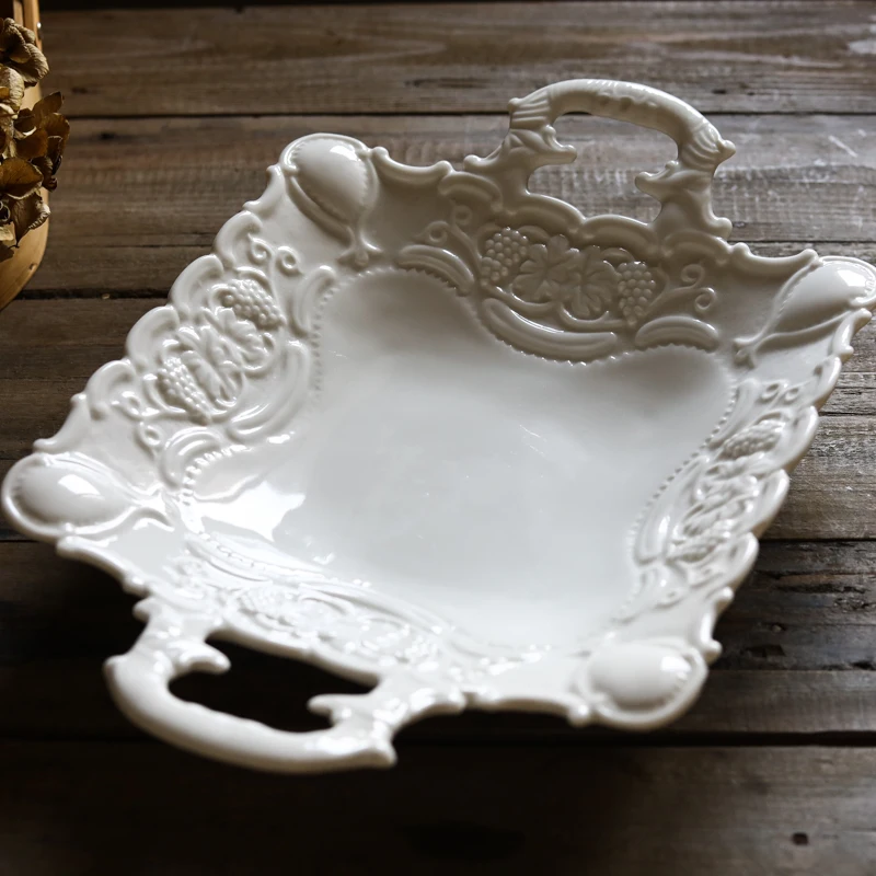 

home decoration kitchen accessories 14 inch European Ceramic Vintage cream grape vine carved large fruit plate ear tray