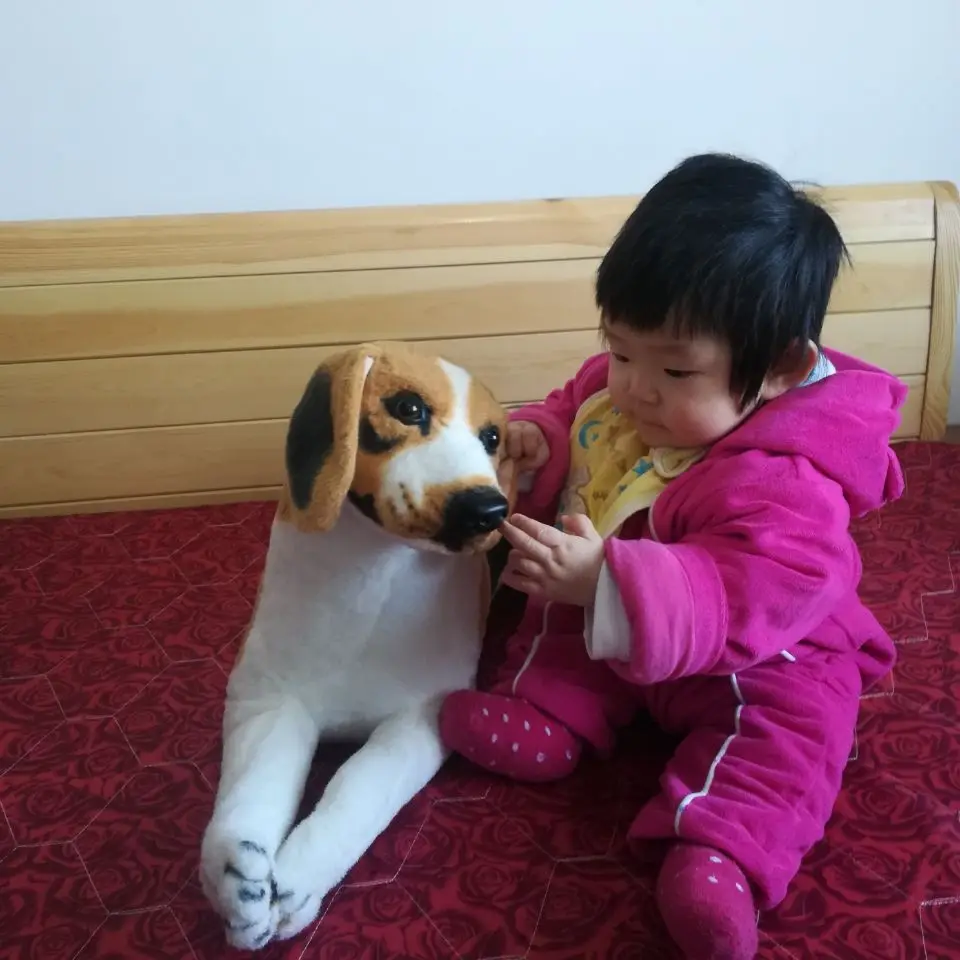 Grand chien beagle en peluche de 73cm, simulation de chien beagle, poupée douce, oreiller, cadeau d'anniversaire w1655