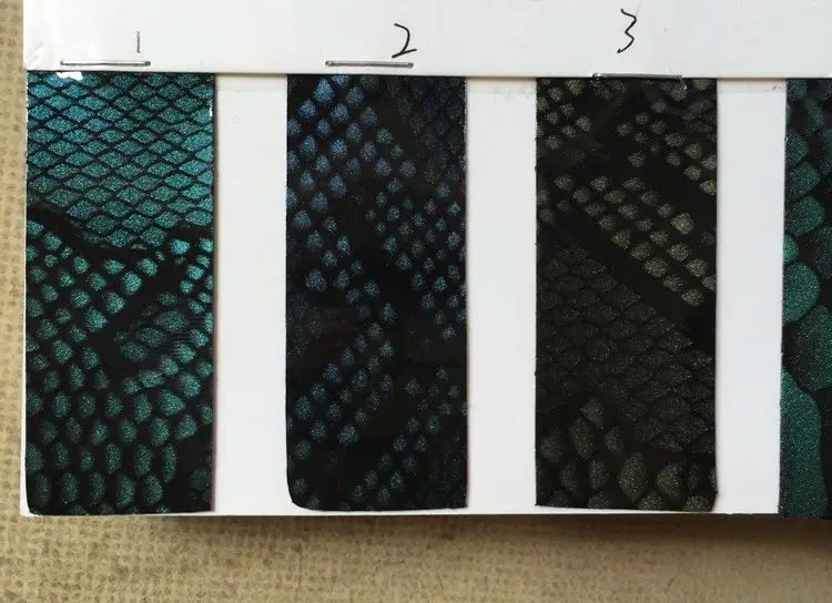 

0.5mm Thickness Smooth Mirror Surface Snake Synthetic TPU Leather Material