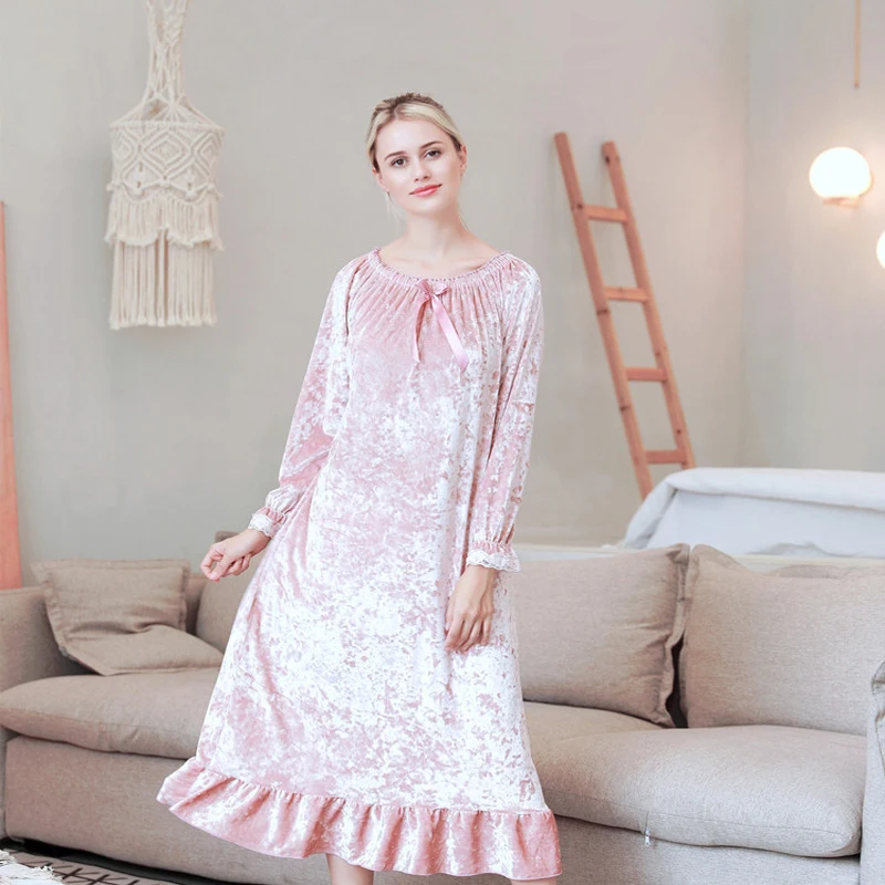 Ladies Spring Autumn Winter Long Sleeved Nightgown Single Side Flannel Long Korean Noble Luxury Princess Nightdress Home Clothes