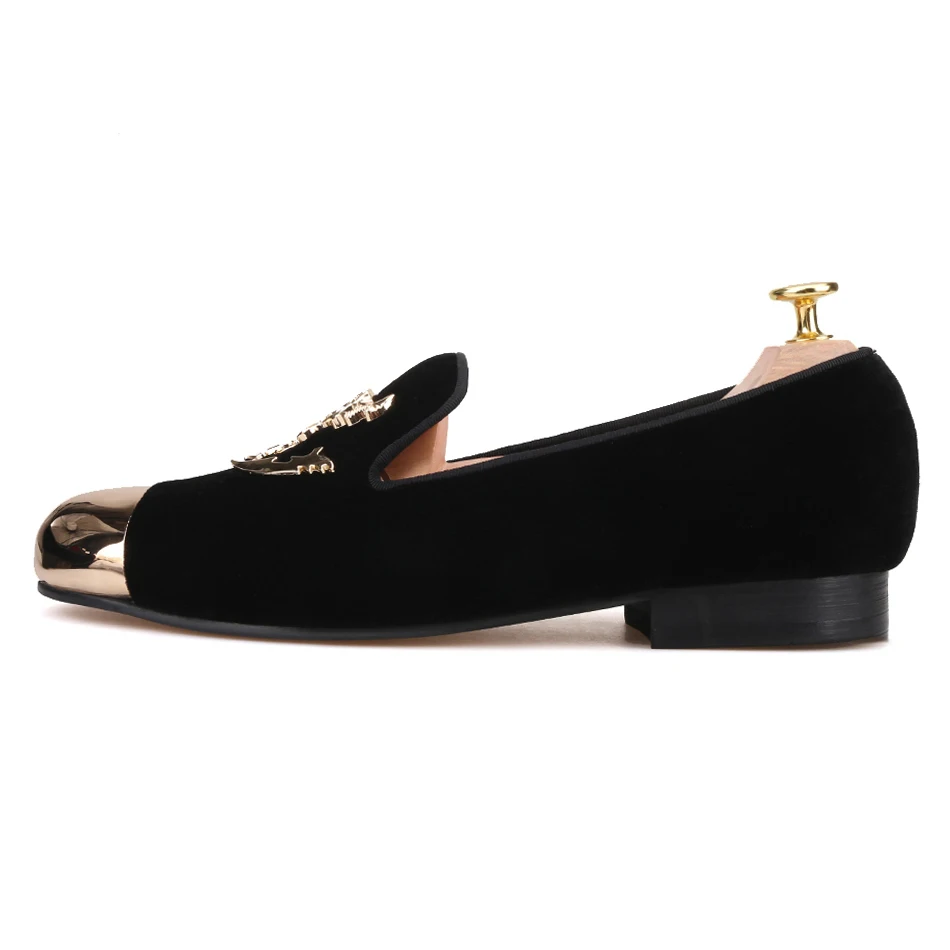 Piergitar Men Black Velvet Shoes With Skull Buckle And Gold Toe British Style Men Loafers Luxurious Men Dress Shoes Men's Flats