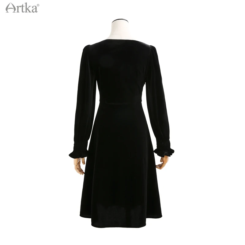 ARTKA 2021 Early Autumn New Women Midi Dress French Vintage Square Collar Velvet Dresses Side Split Black Evening Dress LA25013D