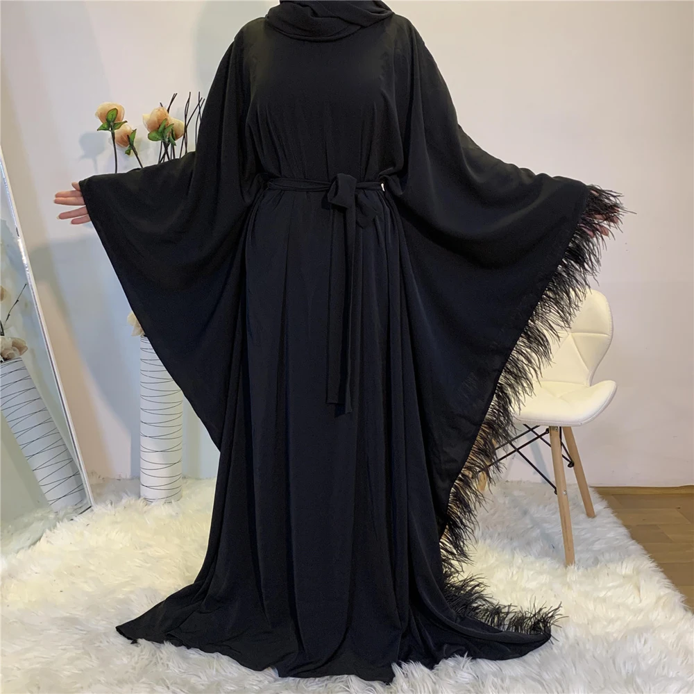 เสื้อผ้ากุลสตรีมุสลิมพร้อมแขนขนนกอิสลามเสื้อผ้าสวมใส่สบายสไตล์ดูไบ Shinny Abaya