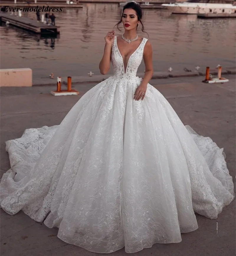 Luxe Kanten Prinses Trouwjurken 2023 V-Hals Rugloze Arabische Dubai Bruidsjurk Rechtbank Vestidos Robe De Mariage