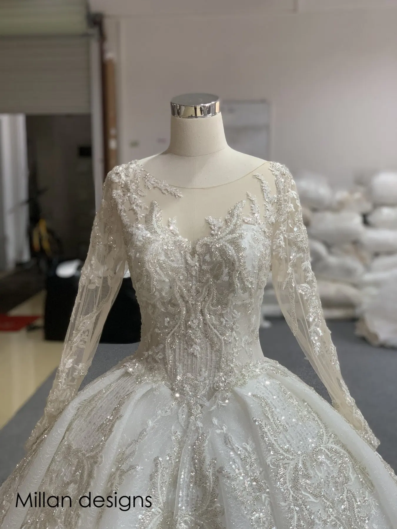 Real Photos Luxury Slim Cut Wedding Dresses Crystals Ball Gown Bridal Dress Beaded Lace Bridal Gown 2024 Vestido De Novias