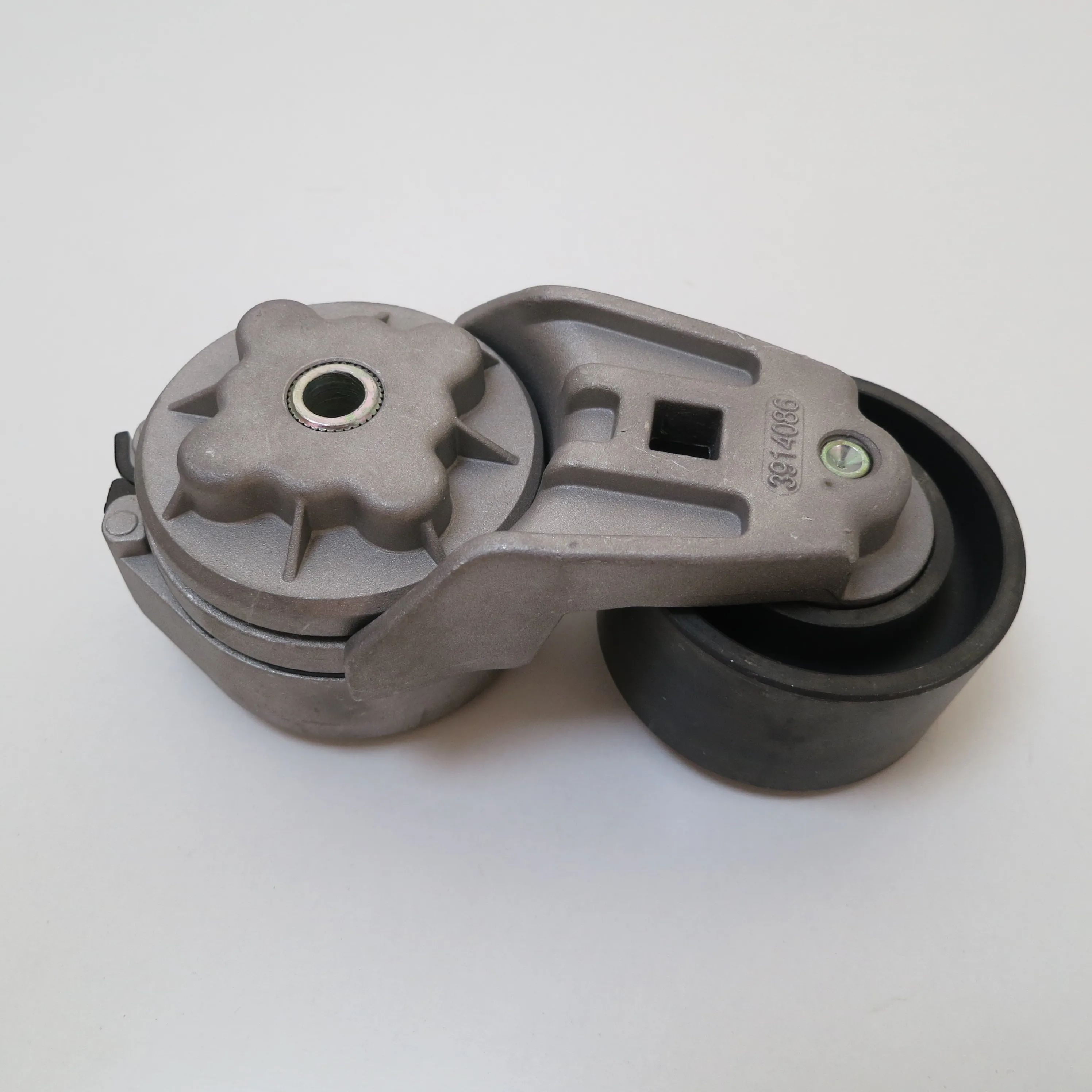 

Suitable for DCEC Engine Parts Belt Tensioner of 4B 6BT 3914086