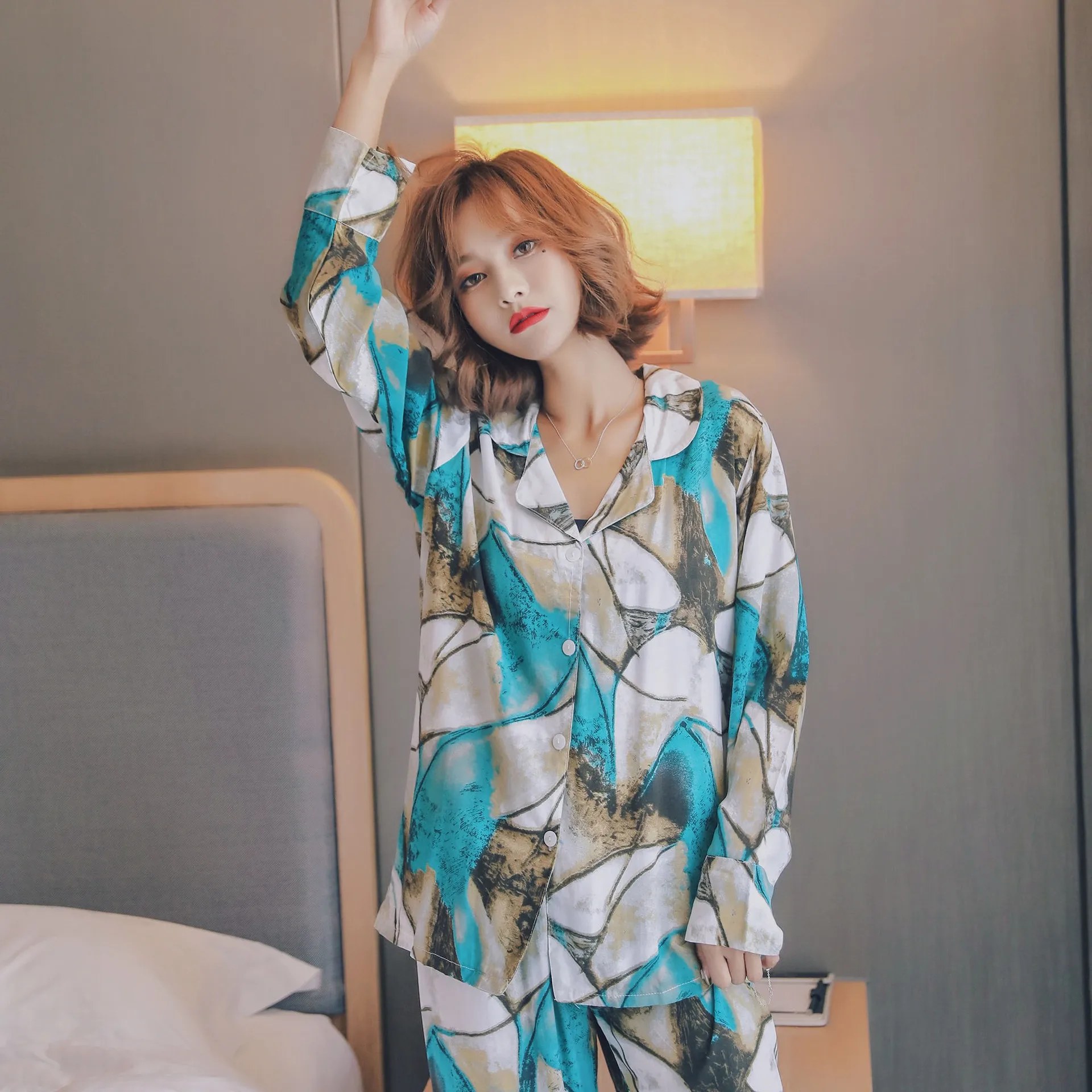 

Autumn New Women Long-sleeved Pajama Set Comfortable Plus Size Pajamas Viscose Printing V-Neck Sleepwear Plus Size Home Clothes