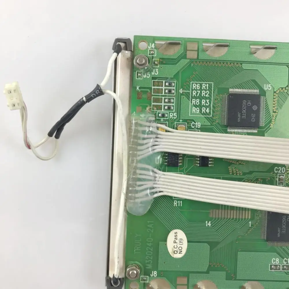 М 320240 -2A1 ЖК-экран