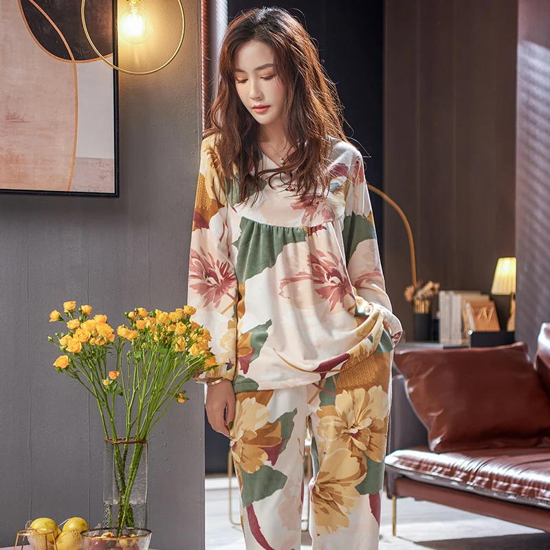 Women's Pajamas V-Neck Island Fleece Autumn Winter Pyjamas Female Pijamas Mujer Sleepwear Long-Sleeve Floral Lounge Sleep Set