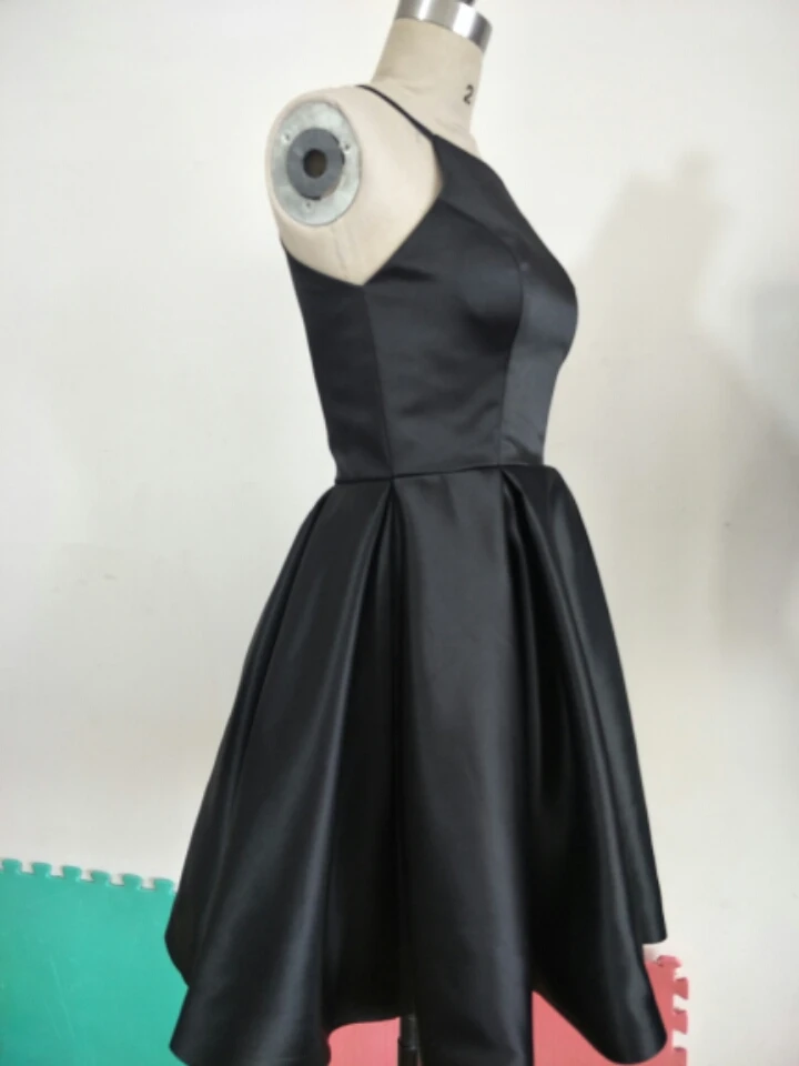 Customized Short Halter Satin Homecoming Dresses with Pockets A-Line Knee Length Graduation Dresses with Bowknot for Teens