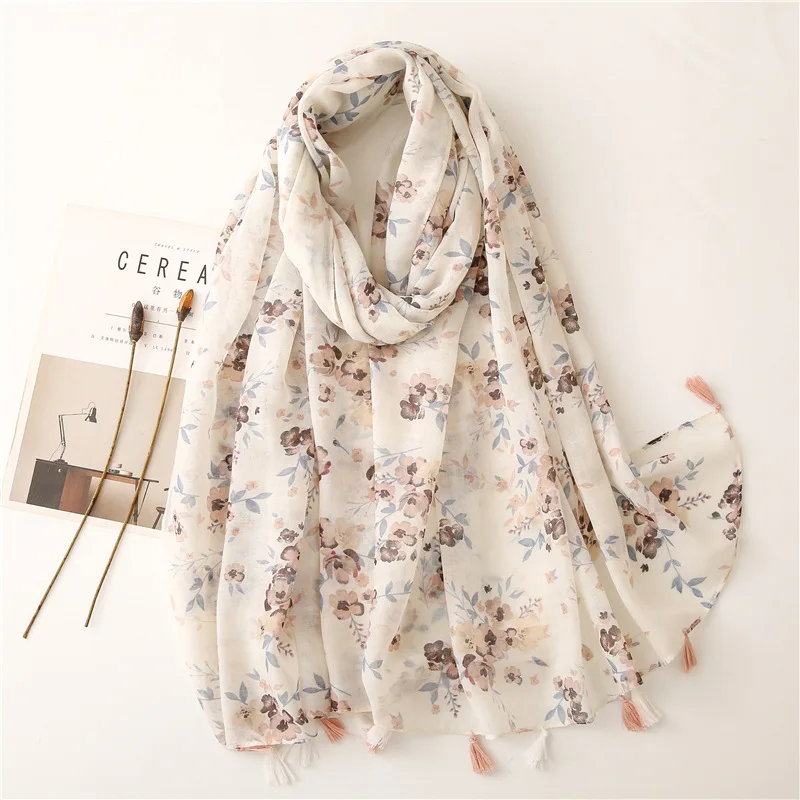 2023 Women Autumn Fashion Vintage Floral Tassel Viscose Shawl From Indian Print Wrap Pashmina Stole Bufandas Muslim Hijab Snood