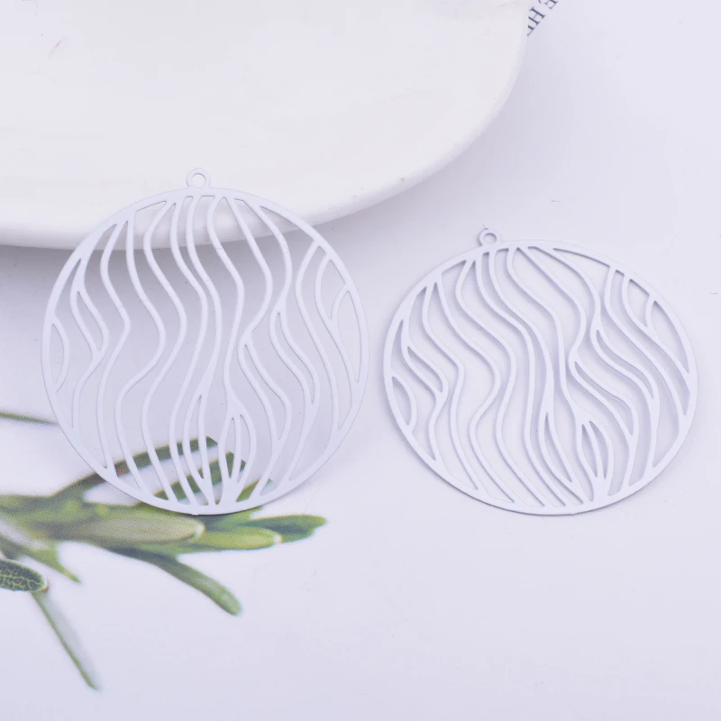 30 Stück Ab6568 35*37mm Filigrane Runde Anhänger für DIY-Schmuck- und Ohrringherstellung – Detail 4