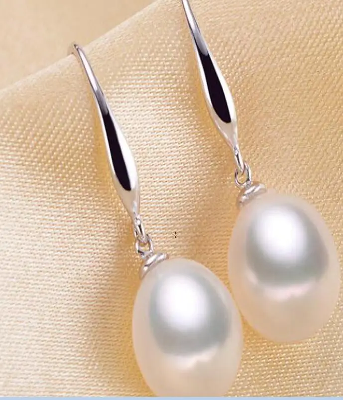 Exclusive design  Fine Jewelry gorgeous pair of  south sea round white pearl dangle earring 18k