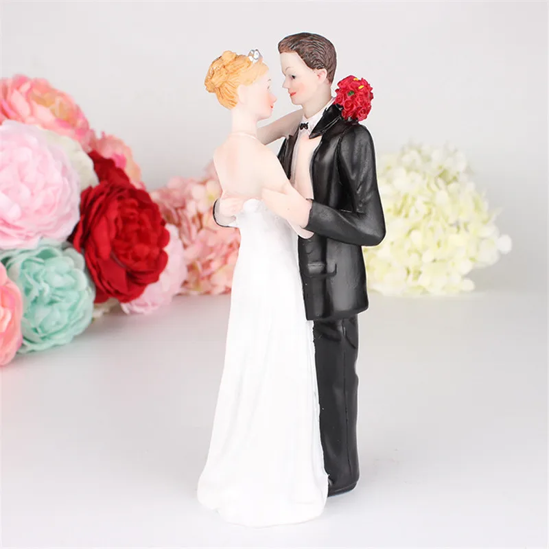 Romantische Bräutigam & Braut heiraten Harz Figur Hochzeit Kuchen Topper Dekoration liefert heiraten Figur Valentinstag Verlobung – Detail 4