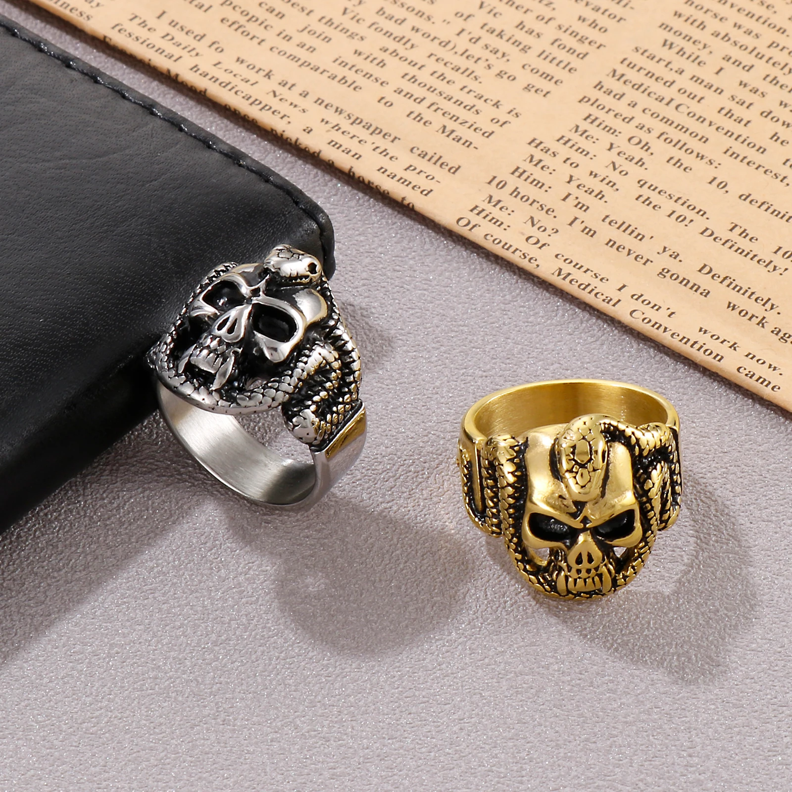 Fashion Stainless Steel Gothic Skull Ring For Men Snake Entwining Skeleton Punk Hip Hop Cool Boy Vintage Jewelry Creativity Gift