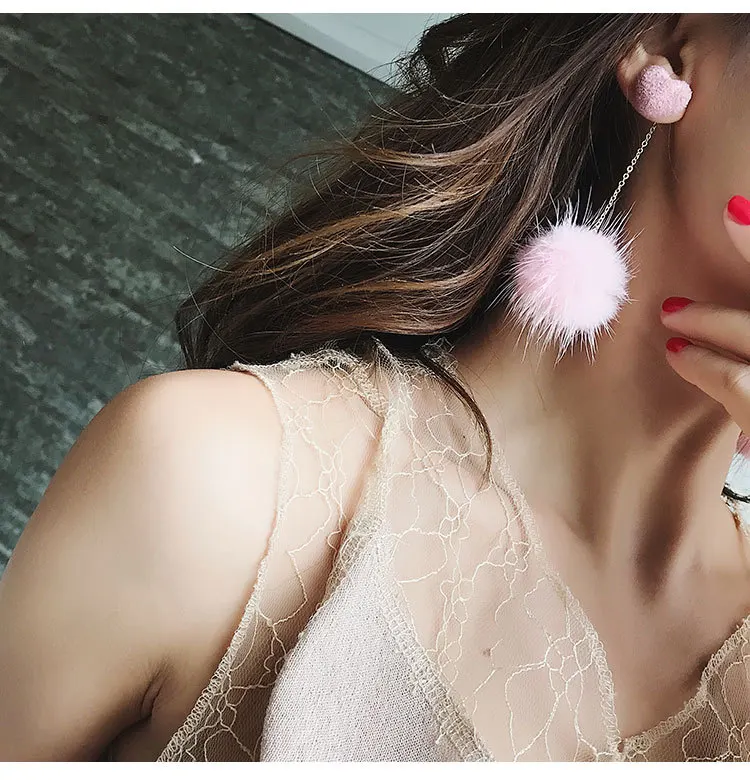 Autumn And Winter Cute Fur Ball PomPom Long Drop Earrings for Women Fashion Heart Unique Soft Pom Pom Dangle Earring Jewelry
