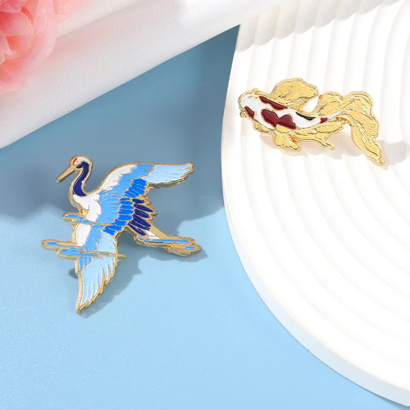 Simple Koi Fish And Red-crowned Crane Alloy Enamel Brooch Japan And South Korea Cartoon Cute Bird Badge Pin Backpack Accessories