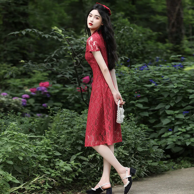 

Lace Medium Long Term Daily Cheongsam Chinese Style Dress for Women New 2022 Plus Size Low Neck Slim Fit Vintage Retro Qipao