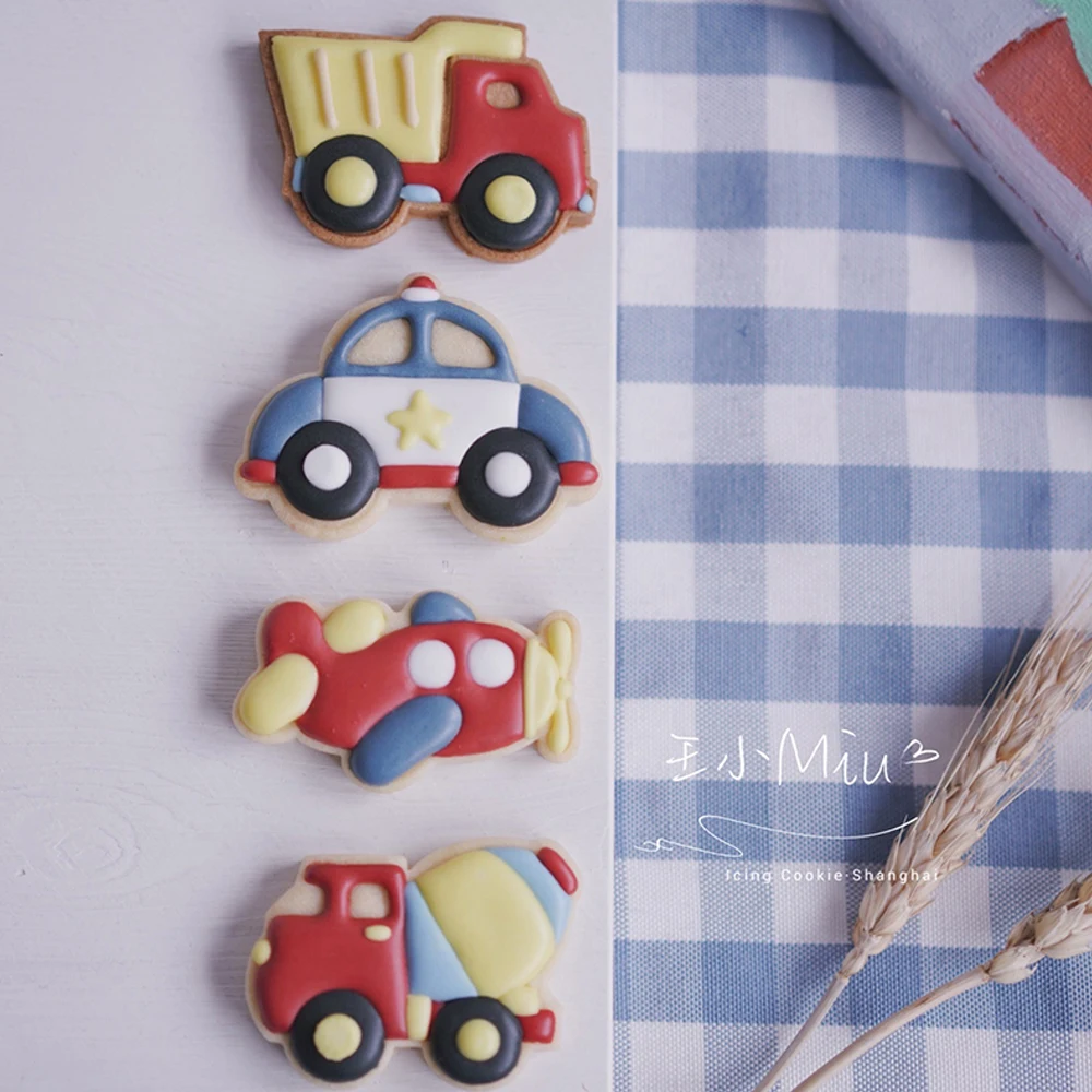 1Pc Cute Cartoon Transportation Cookie Cutter Plastic Car Airplane Shape Mold DIY Pastry Fondant Embossing Biscuit Baking Mold