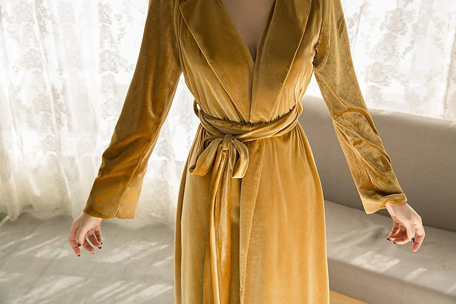 Golden Velvet Evening Dresses Bathrobe Wraps Sleepwear Women Soft Sheer Nightgown Custom Made Long Photo Dress Bridesmaid Cape