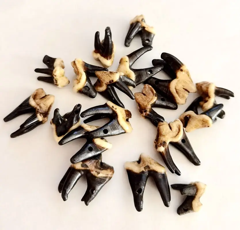 100 pcs Men's Woman's Biker Pendant Tibetan Amulet Real Natural Tooth Vintage handmade Wolf Tooth Charm Jewelry