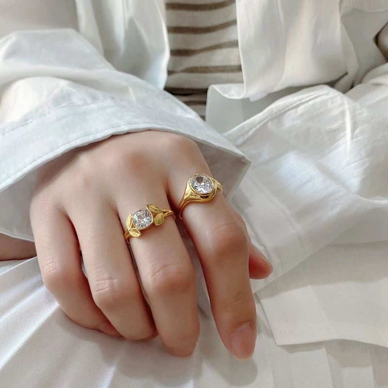 

Silvology 925 Sterling Silver Square Zircon Leaf Rings Gold Color Elegant Luxury Rings for Women 2020 Fashionable Jewelry Gift