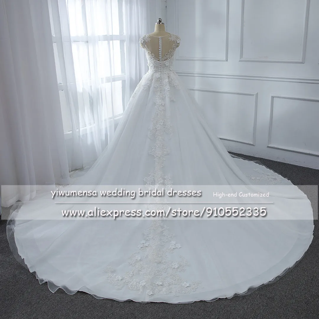 Unique Design Flowers Appliques Wedding Dresses Cap Sleeves Ball Gown Bridal Gowns Customized Bride Formal Party Marriage Dress